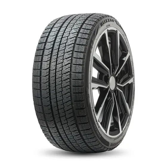 Бриджстоун ICE 235/45 R18